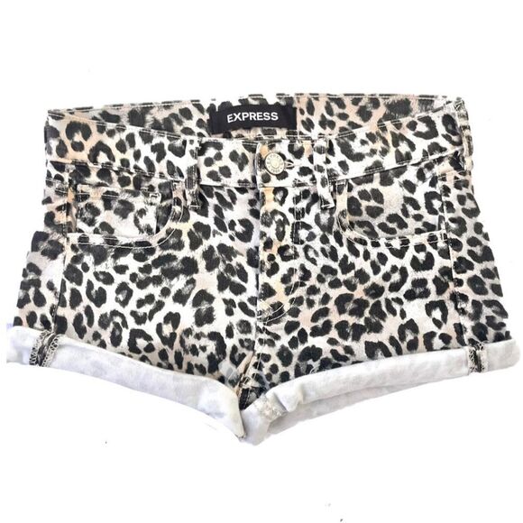 Express Shortie Leopard Denim Shorts - Picture 3 of 7